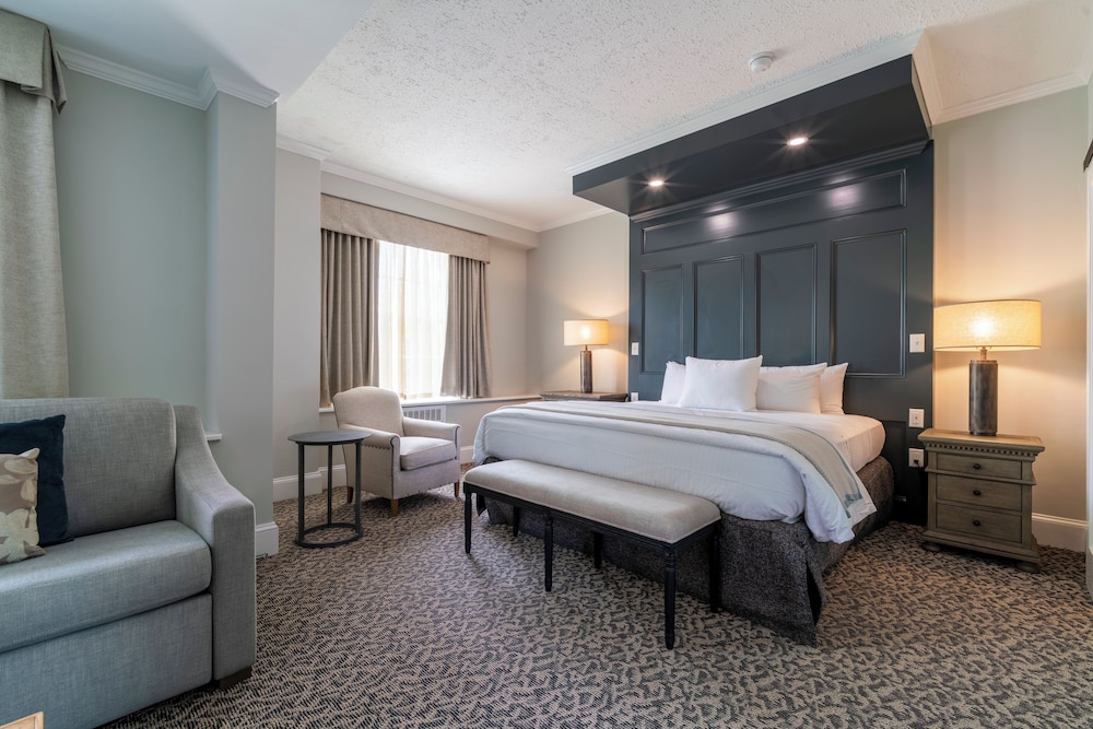 The Tidewater Inn - photo 24