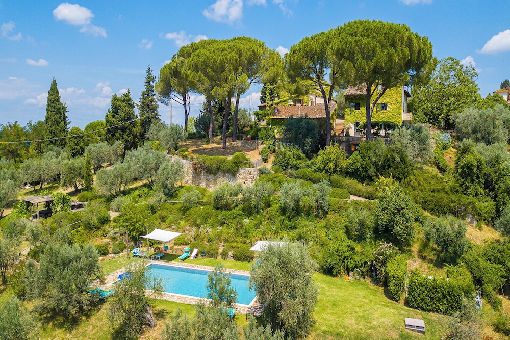 Relaxing Tuscan Country Near Florence — 4-Star Luxury Hotel in Impruneta, Italy