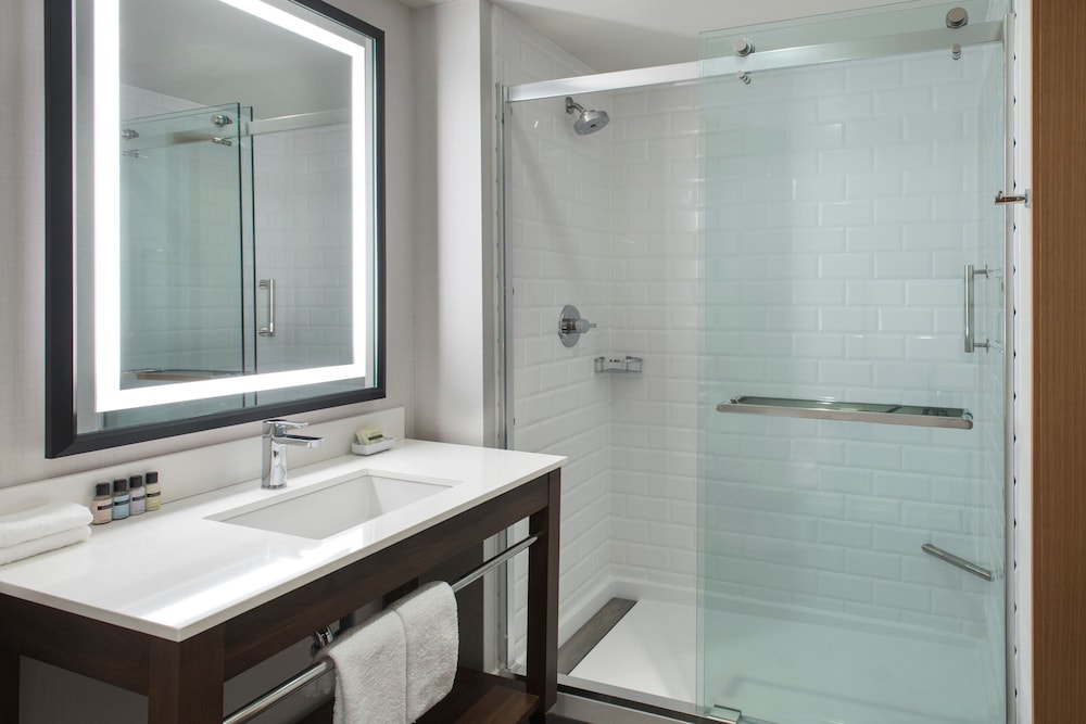 Four Points by Sheraton Albany - photo 22