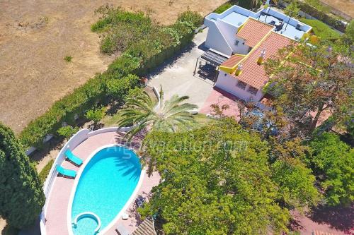 Villa Felicity — 4-Star Luxury Hotel in Porches, Portugal