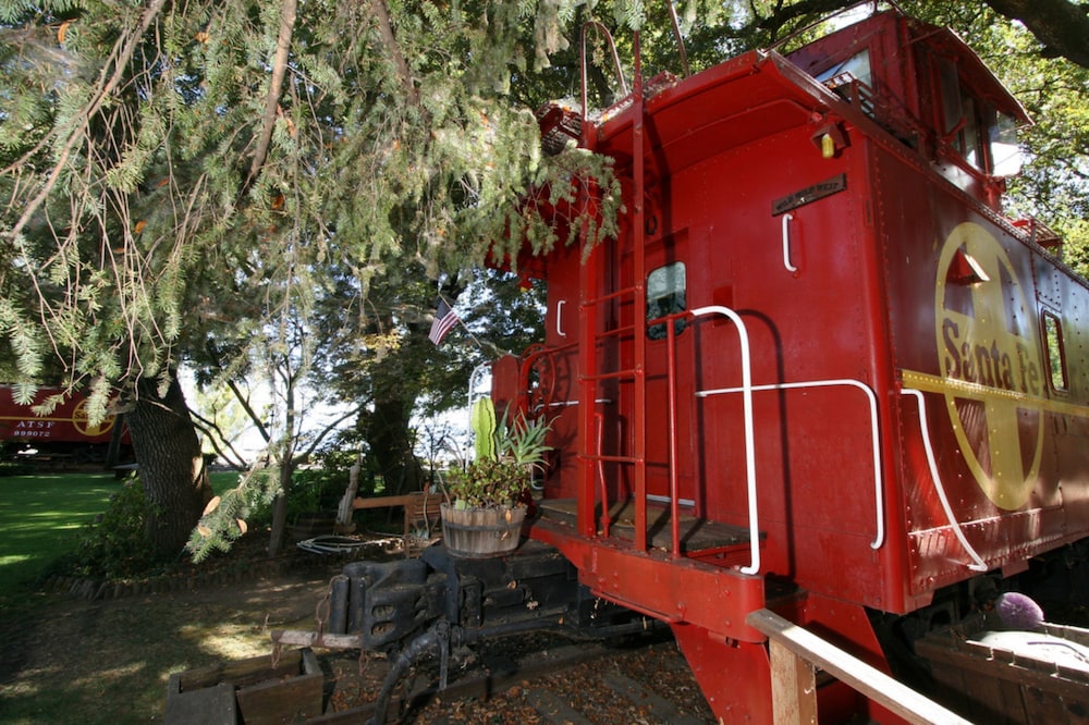 Featherbed Railroad Company - photo 10