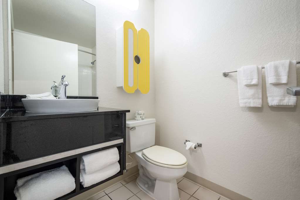 Studio 6 Extended Stay Roswell GA Atlanta - photo 27