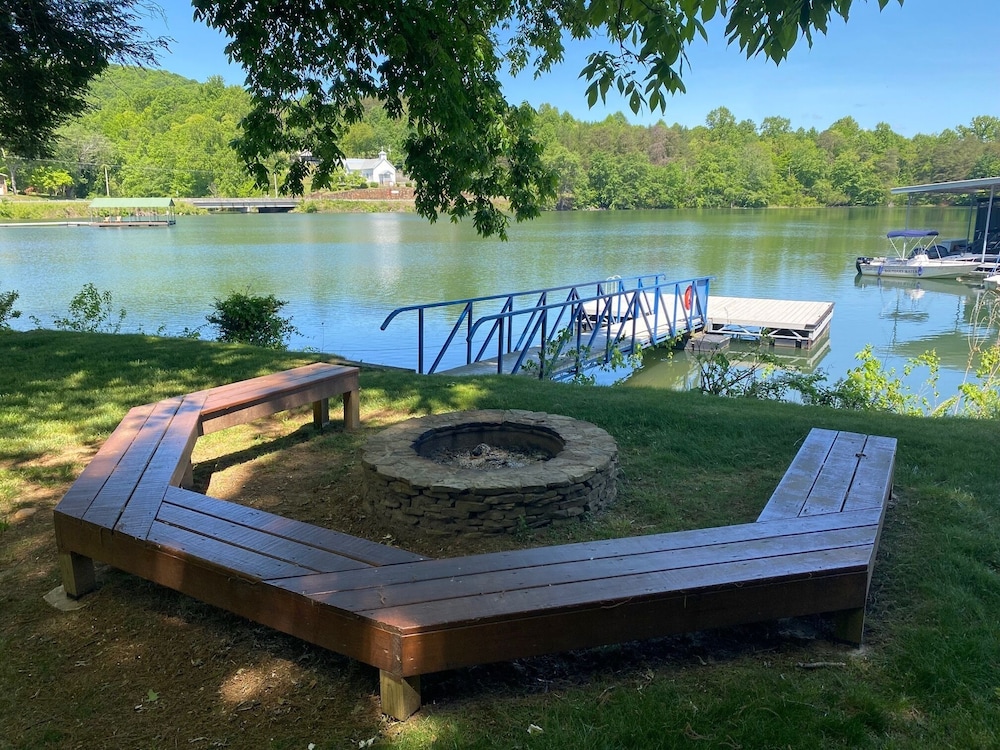 Boundary Waters Resort & Marina - photo 21