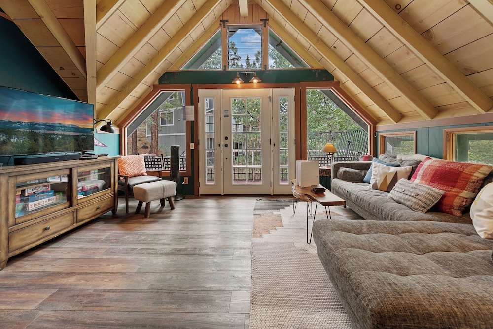 Forest Glen - last minute hotel in Big Bear City