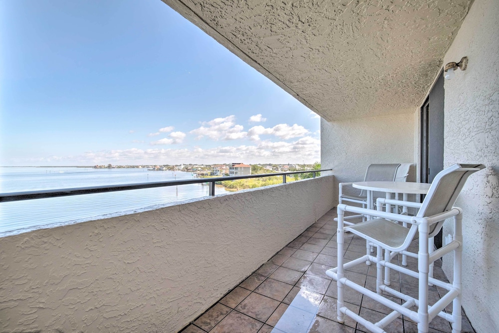 Hudson Resort Condo w Gulf Views & Beach - featured photo
