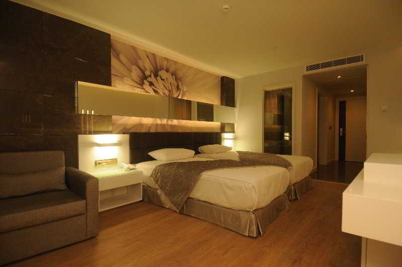 Gold Island Mondo — Avsallar — photo 4