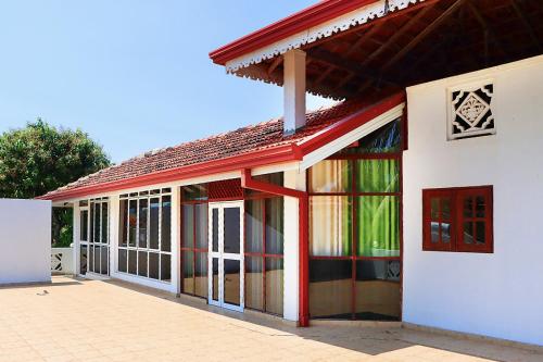 Villa Sisara — 4-Star Luxury Hotel in Negombo, Sri Lanka