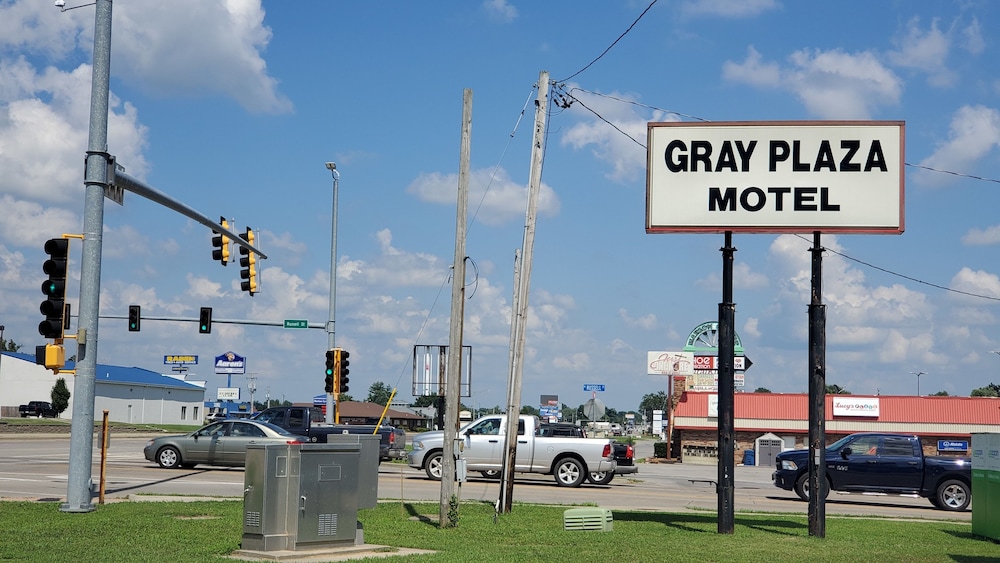 Marion Gray Plaza Motel - photo 19