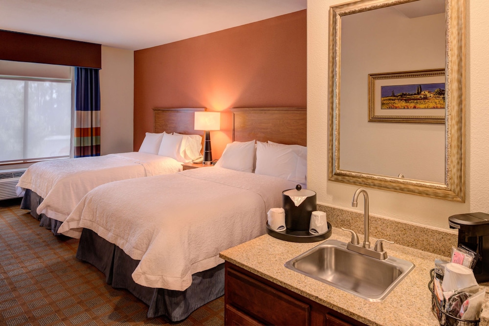Hampton Inn & Suites Ontario - photo 22
