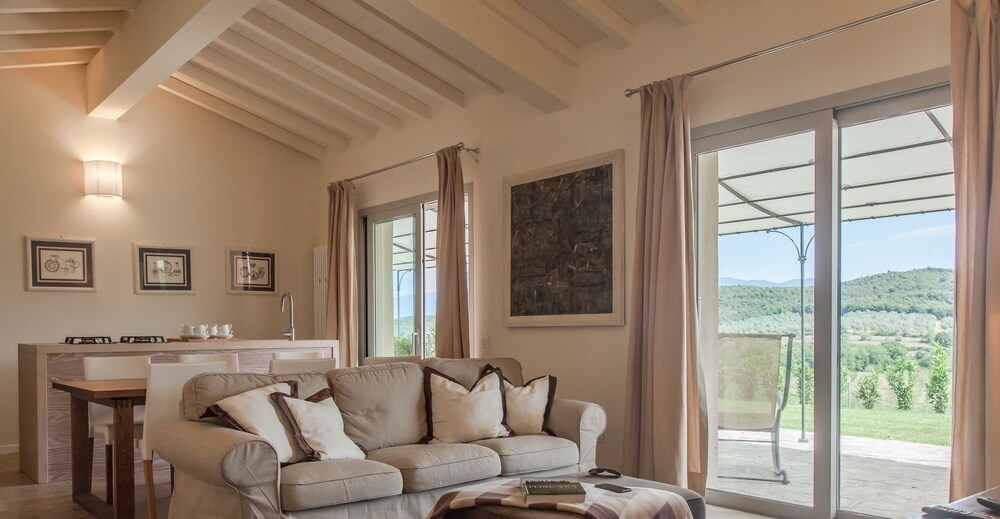 Borgo Iesolana - carbon neutral hotel in Bucine