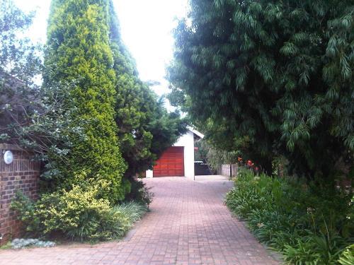 Lobelia Guesthouse — 4-Star Luxury Hotel in Nelspruit, South Africa