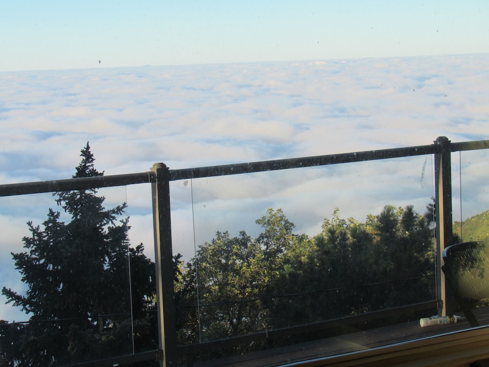 The Sky View Inn - photo 56