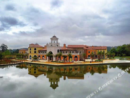 Hot Spring Valley Hotel in Lianran, People's Republic of China