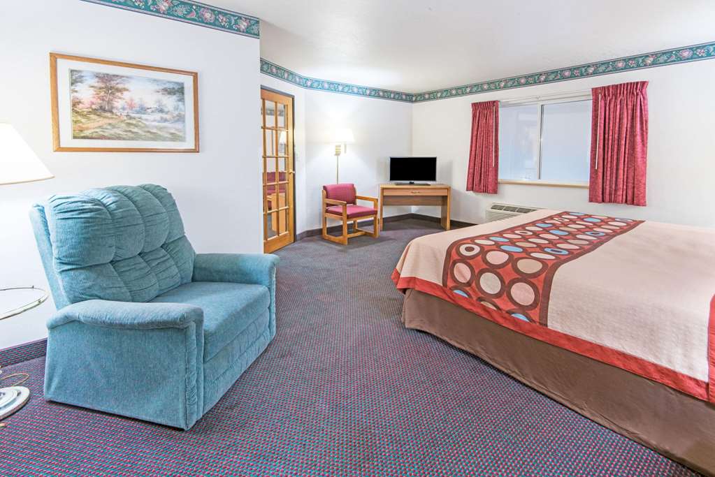 Super 8 by Wyndham Richfield Cleveland - photo 11