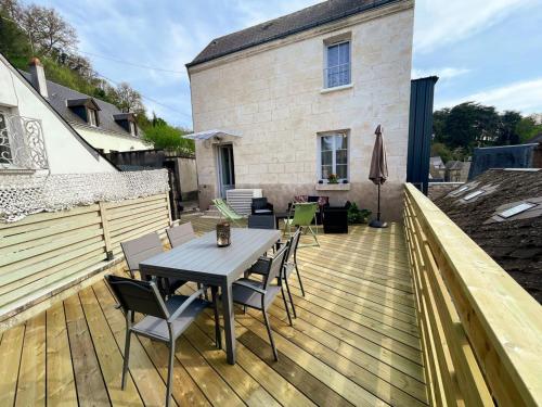 Charmant gîte à Langeais avec terrasse et wifi inclus pour 4 personnes FR 1 381 616 — hotel in Langeais