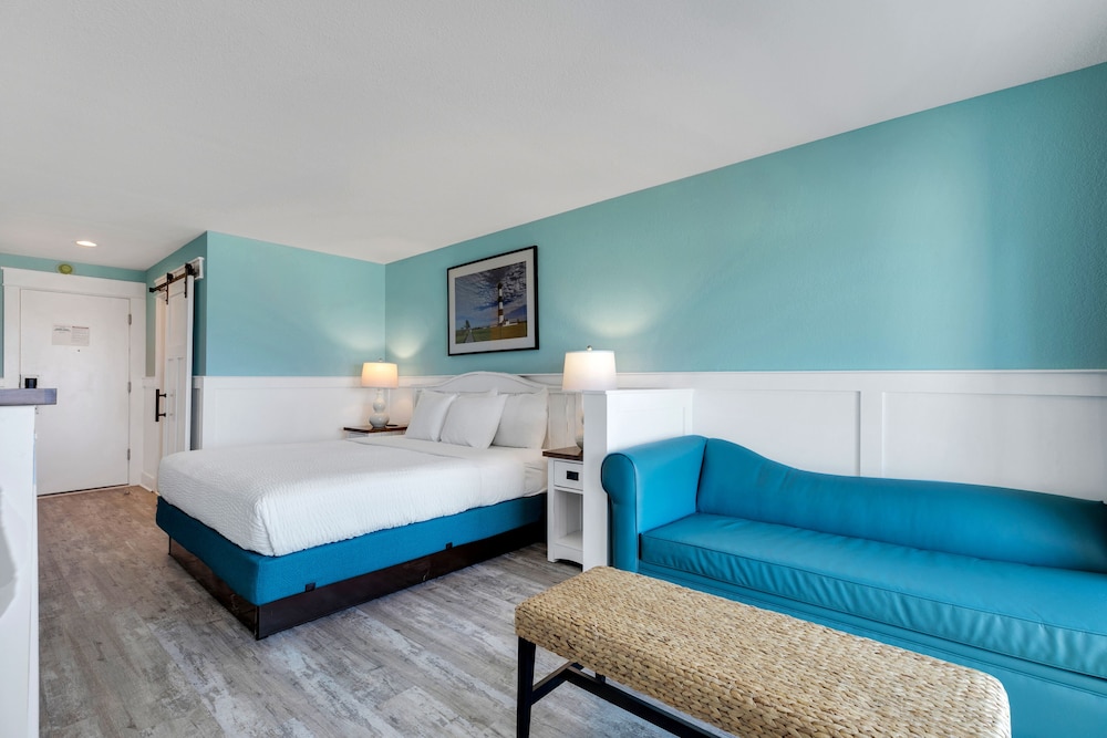 John Yancey Oceanfront Inn - photo 40