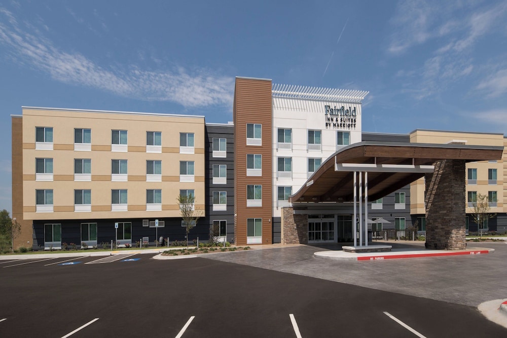 Fairfield Inn & Suites by Marriott Little Rock Airport - photo 29