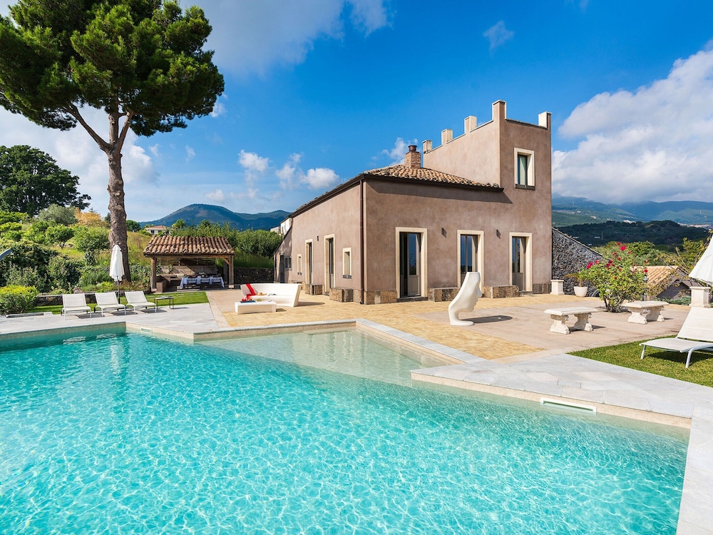 Belvilla by OYO La Torretta Dieci — hotel in Zafferana Etnea