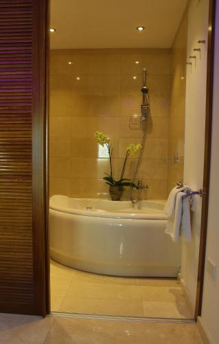 Sofouli Suites