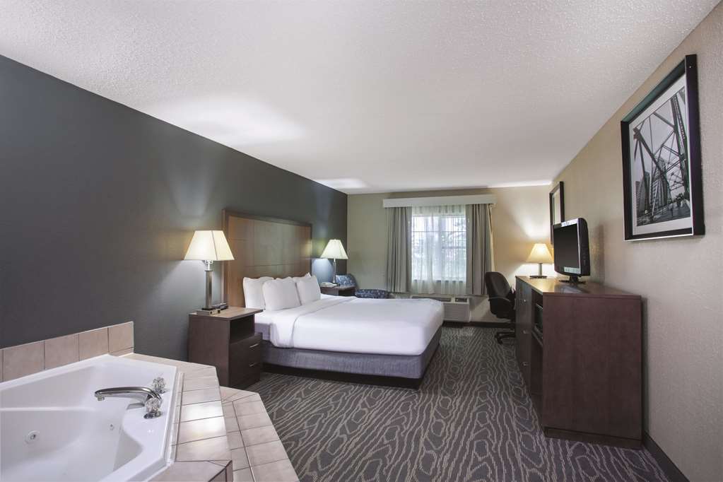 La Quinta Inn by Wyndham Richmond South - photo 19