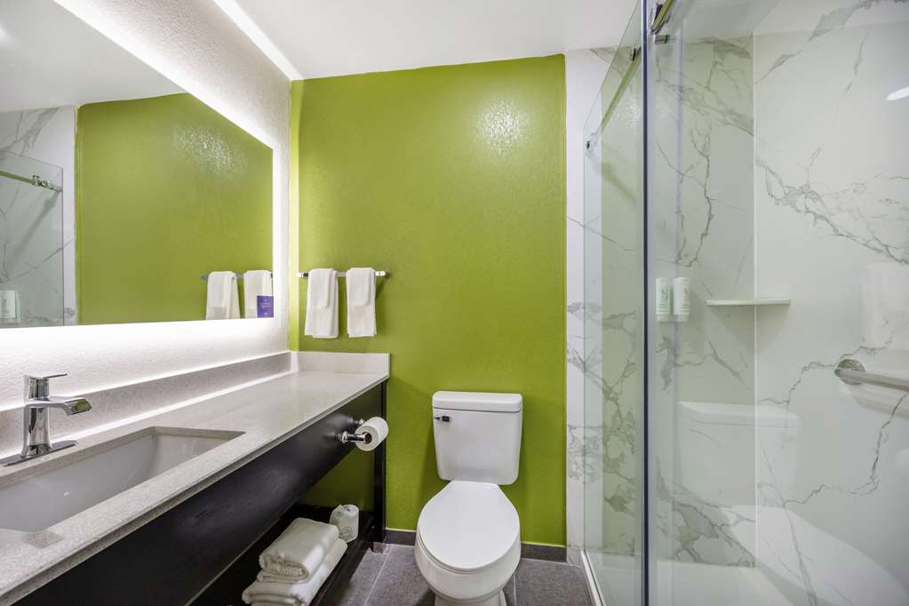 Sleep Inn & Suites Salina I 135 - photo 10