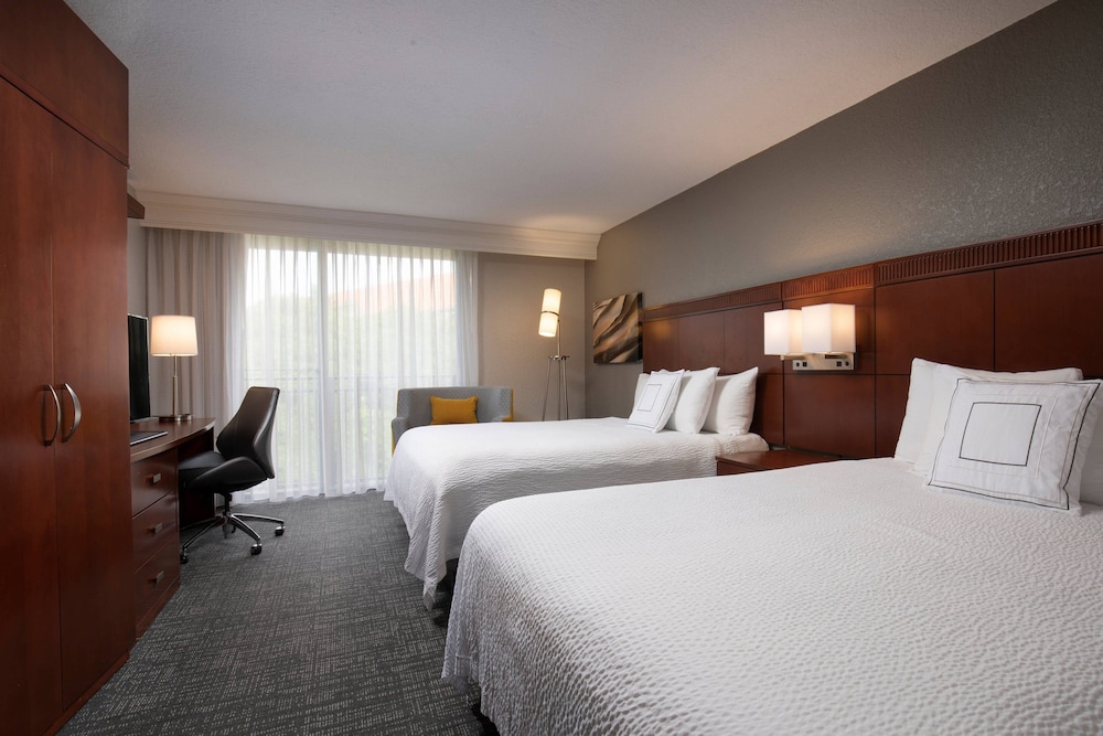Courtyard by Marriott Bradenton Sarasota Riverfront - photo 9