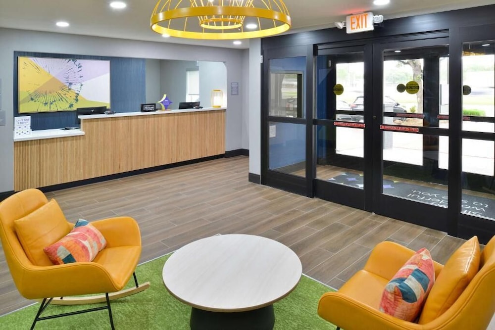Spark by Hilton Vestal Binghamton University Area - carbon neutral hotel in Binghamton