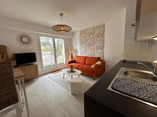 Cosy T1 Parking Linge Inclus in Vannes, France