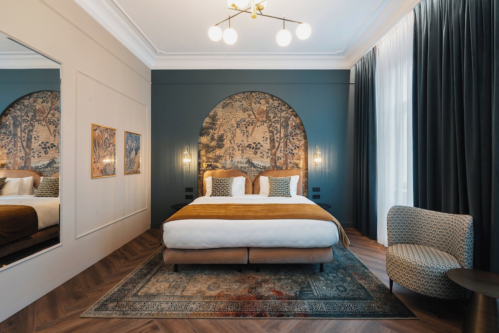 Hotel Indigo Krakow Wawel Castle by IHG — 4-Star Luxury Hotel in Krakow, Poland