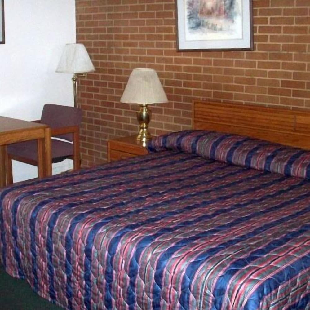Provo Travelers Inn - photo 3