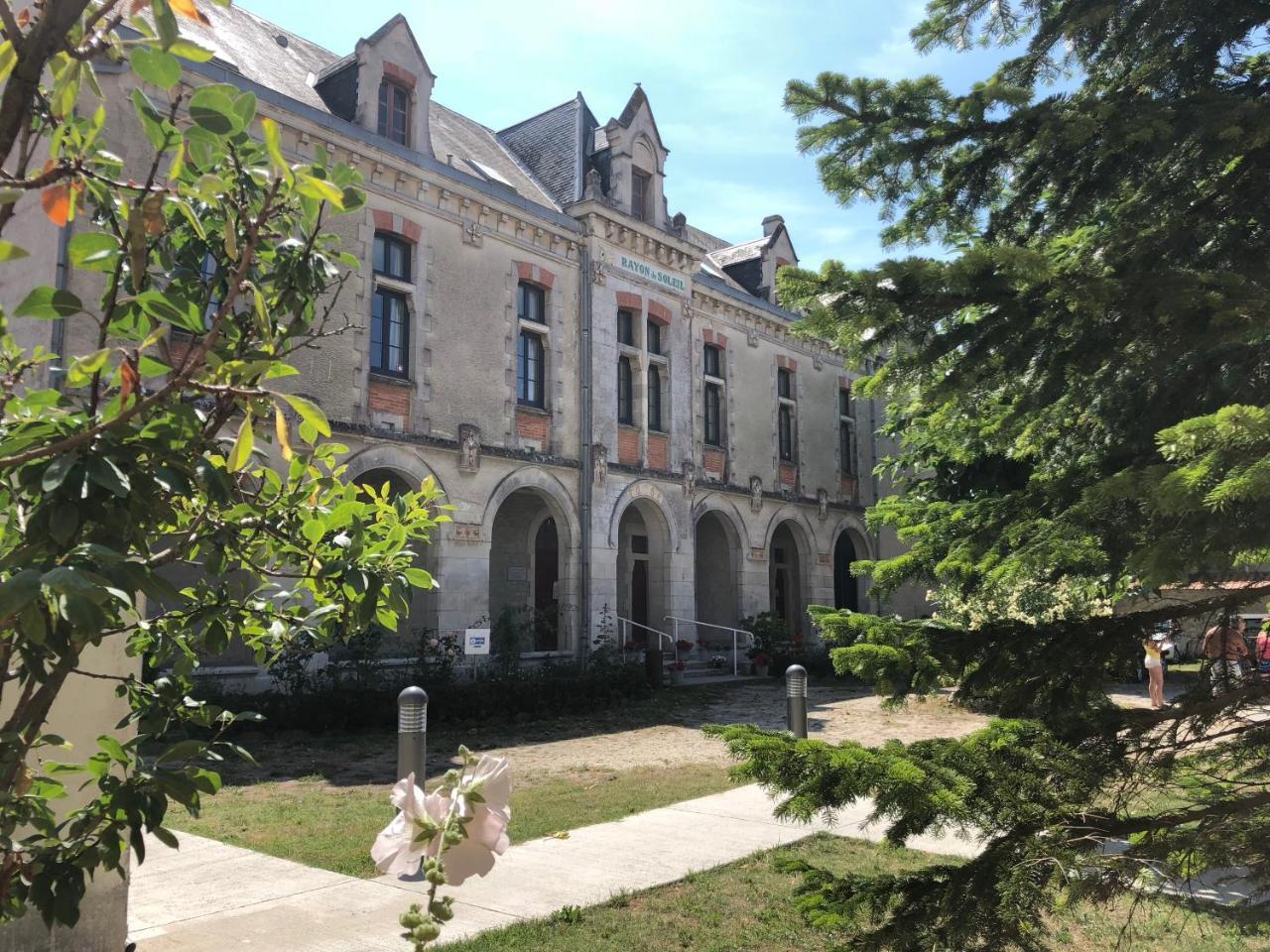 Le Rayon de Soleil — hotel in Chatelaillon-Plage