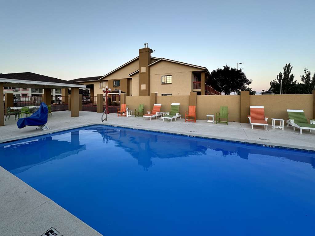 Quality Inn Holbrook near Petrified Forest in Holbrook, United States