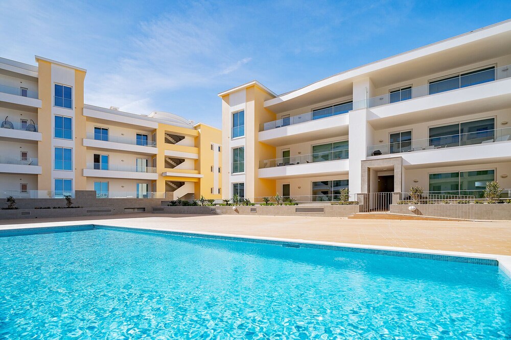 Lagos Marina View by Homing — 4-Star Luxury Hotel in Lagos, Portugal