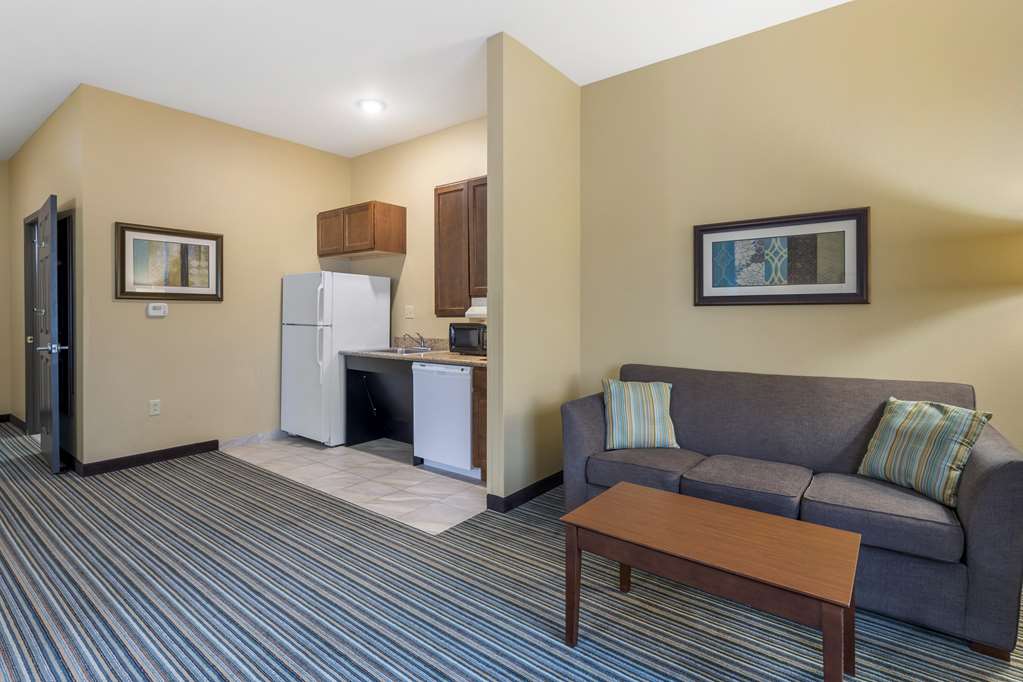 Best Western Plus Patterson Park Inn - photo 13