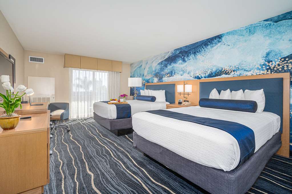 Best Western Plus Marina Gateway Hotel - photo 22