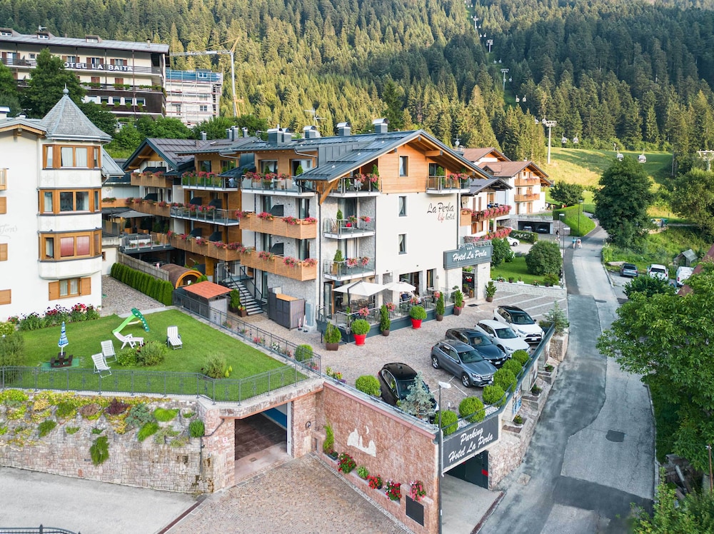 La Perla Life Hotel — hotel in Andalo