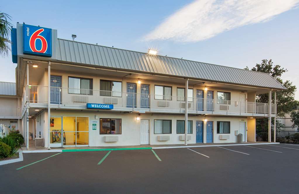 Motel 6 Woodland CA Sacramento Airport - featured photo