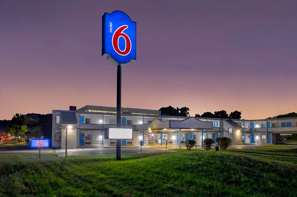 Motel 6 Harrisburg PA Near PA Expo Center - featured photo