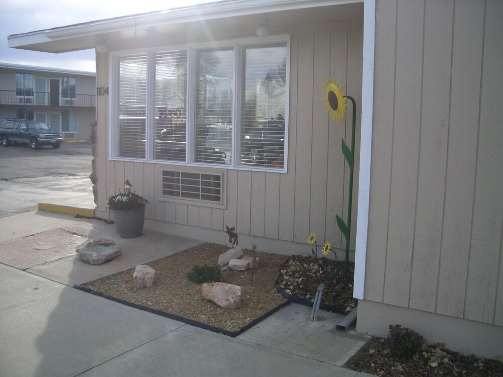Laramie Valley Inn - photo 18