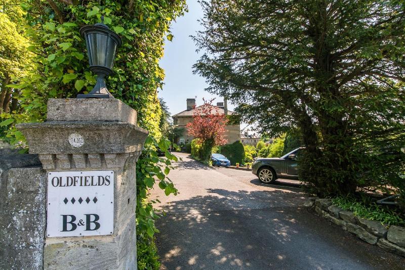 Oldfields House — 4-Star Luxury Hotel in Bath, United Kingdom