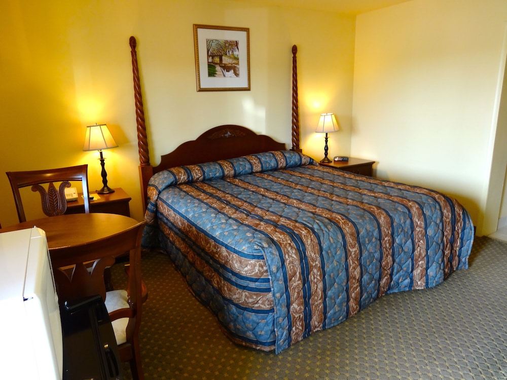 Whispering Pines by Hotel O Whitestone VA - photo 6