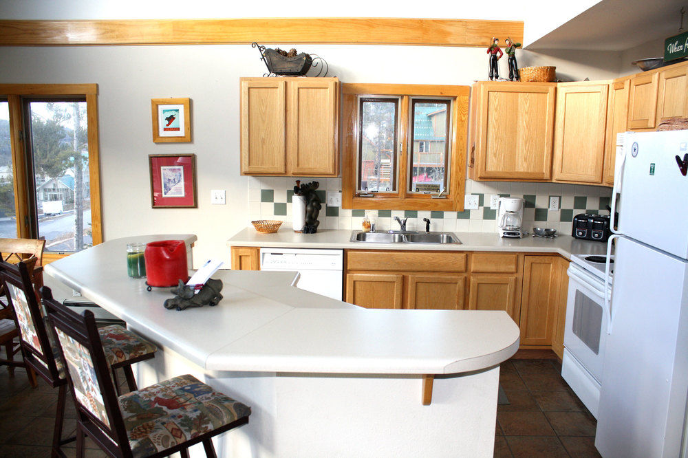 Peak Property Management Inc - photo 8