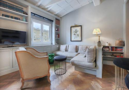 Apartments Florence Pitti 8 with amazing view — 4-Star Luxury Hotel in Florence, Italy