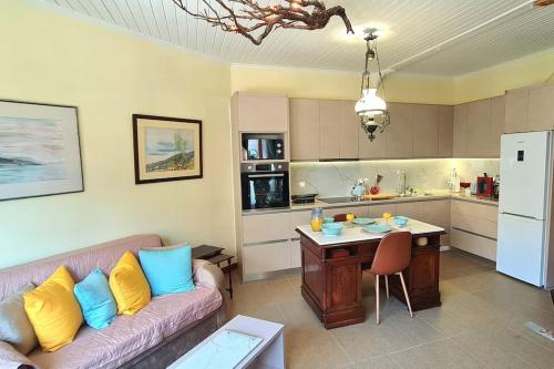 Lefkatas Downtown — 4-Star Luxury Hotel in Lefkada, Greece