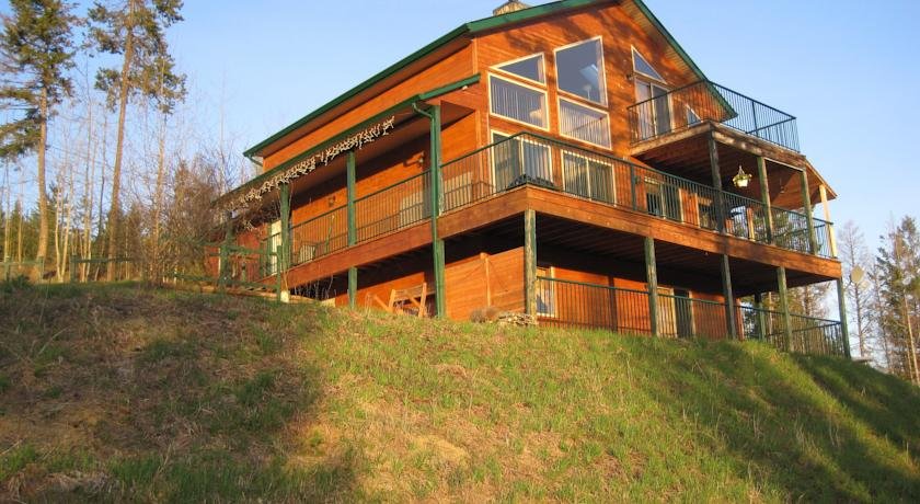 Wild Nature B&B — 4-Star Luxury Hotel in Kelowna, Canada