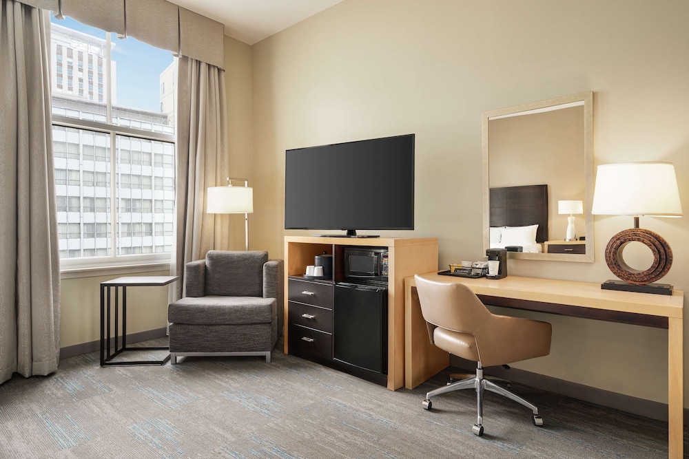 Hampton Inn & Suites New Orleans Downtown - photo 36
