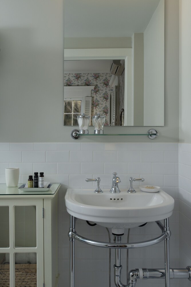 Liberty Hill Inn - photo 44