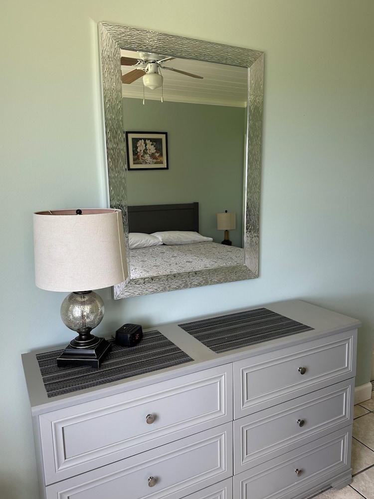 Ocean Front Paradise Resort — hotel in Indialantic