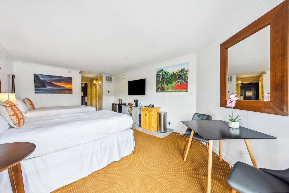 2417 at Lihue Oceanfront Resort - photo 16