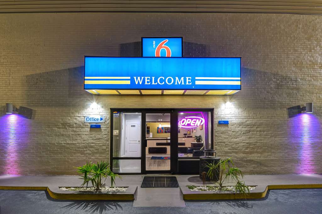 Motel 6 Dalton GA - photo 4